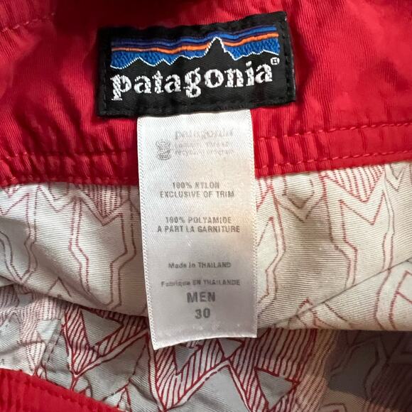 Patagonia Shorts Mens 30 Swim Trunks Aztec Red  11” inseam - Picture 4 of 8
